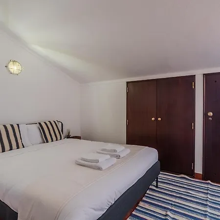 Atlantic Ocean - 4 Bedrooms - Ocean Front