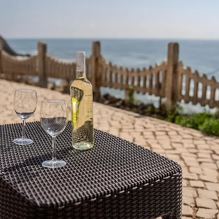 Atlantic Ocean - 4 Bedrooms - Ocean Front Dom wakacyjny Ericeira