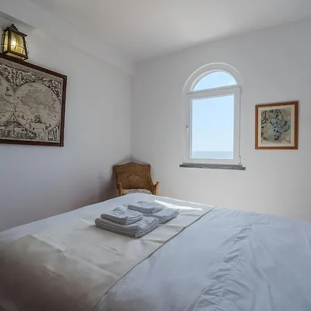 Atlantic Ocean - 4 Bedrooms - Ocean Front *