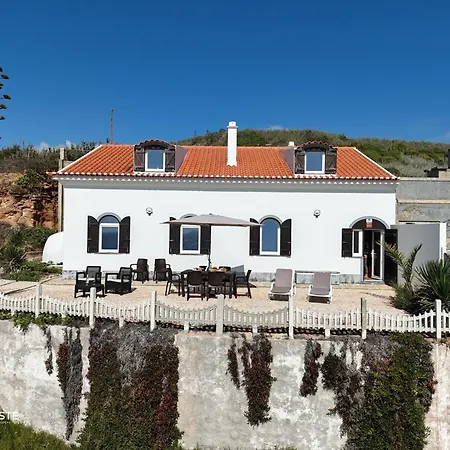 Villa Atlantic Ocean - 4 Bedrooms - Ocean Front São Pedro da Cadeira