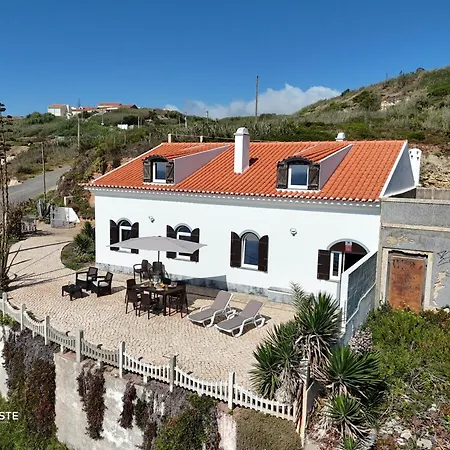 Atlantic Ocean - 4 Bedrooms - Ocean Front São Pedro da Cadeira