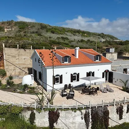Villa Atlantic Ocean - 4 Bedrooms - Ocean Front São Pedro da Cadeira