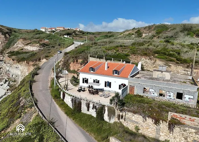 Atlantic Ocean - 4 Bedrooms - Ocean Front São Pedro da Cadeira