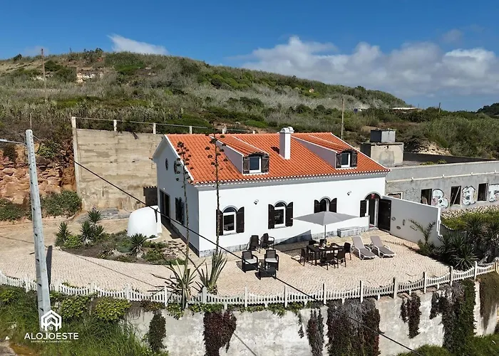 Atlantic Ocean - 4 Bedrooms - Ocean Front بيت للعطل São Pedro da Cadeira
