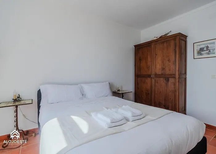 Casa de Férias Atlantic Ocean - 4 Bedrooms - Ocean Front Sao Pedro da Cadeira