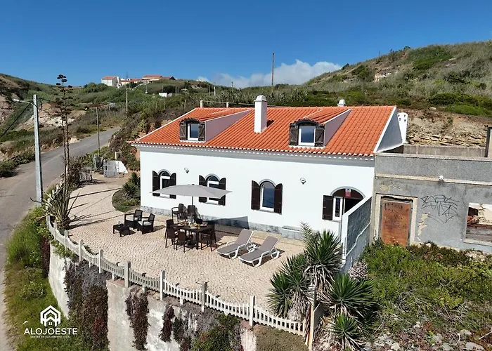 Atlantic Ocean - 4 Bedrooms - Ocean Front São Pedro da Cadeira